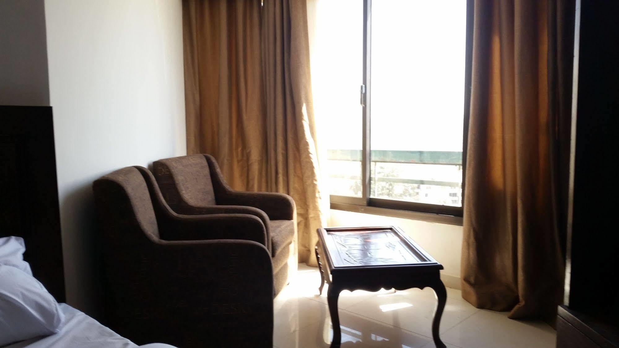 Nile Boutique Hotel At Nile Plaza Giza Exterior photo